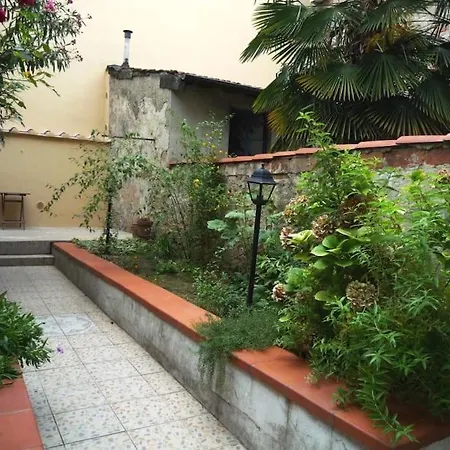 Charming Garden In * Florence